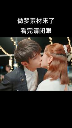 摩娜的时尚装扮